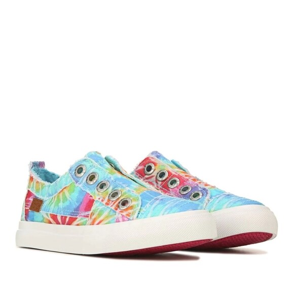 New! BLOWFISH Malibu Big Girl Play-K Sneakers Canvas Shoe Tie Dye Slip-on Size 4 - Picture 1 of 10